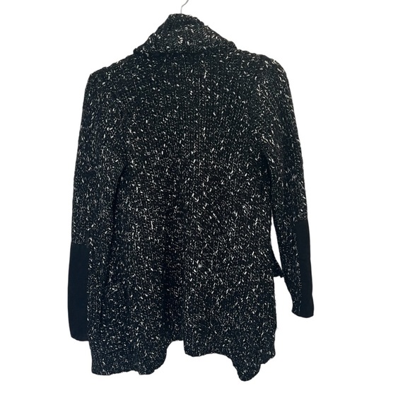 John + Jenn Black and White Knit Sweater - Picture 3 of 5